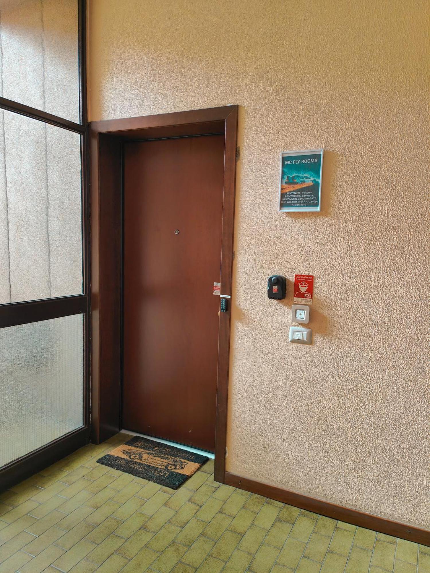 Mc Fly Rooms Malpensa Airport Gallarate Eksteriør billede
